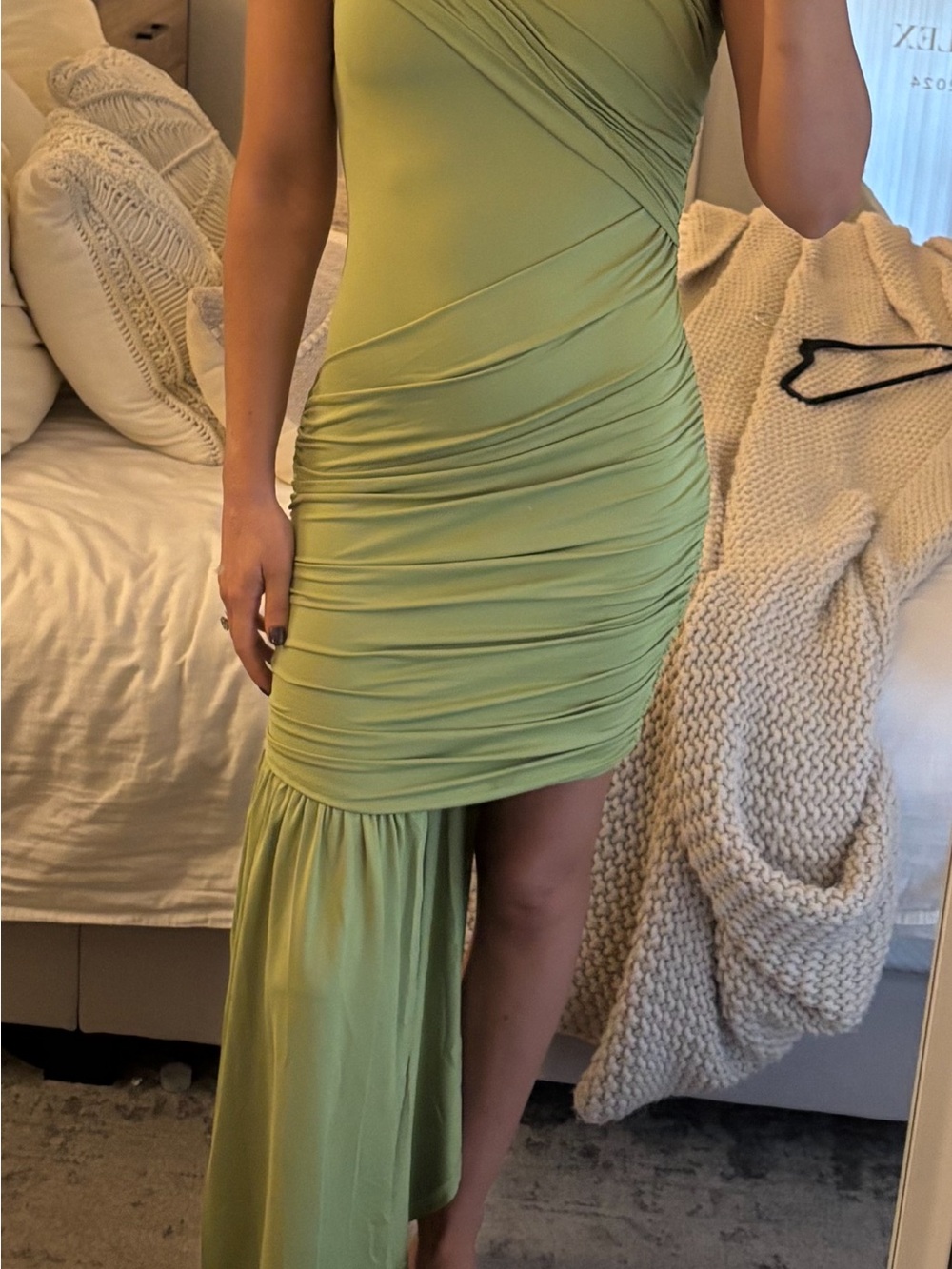 One-Shoulder Asymmetrical Ruched Dress in Light Green